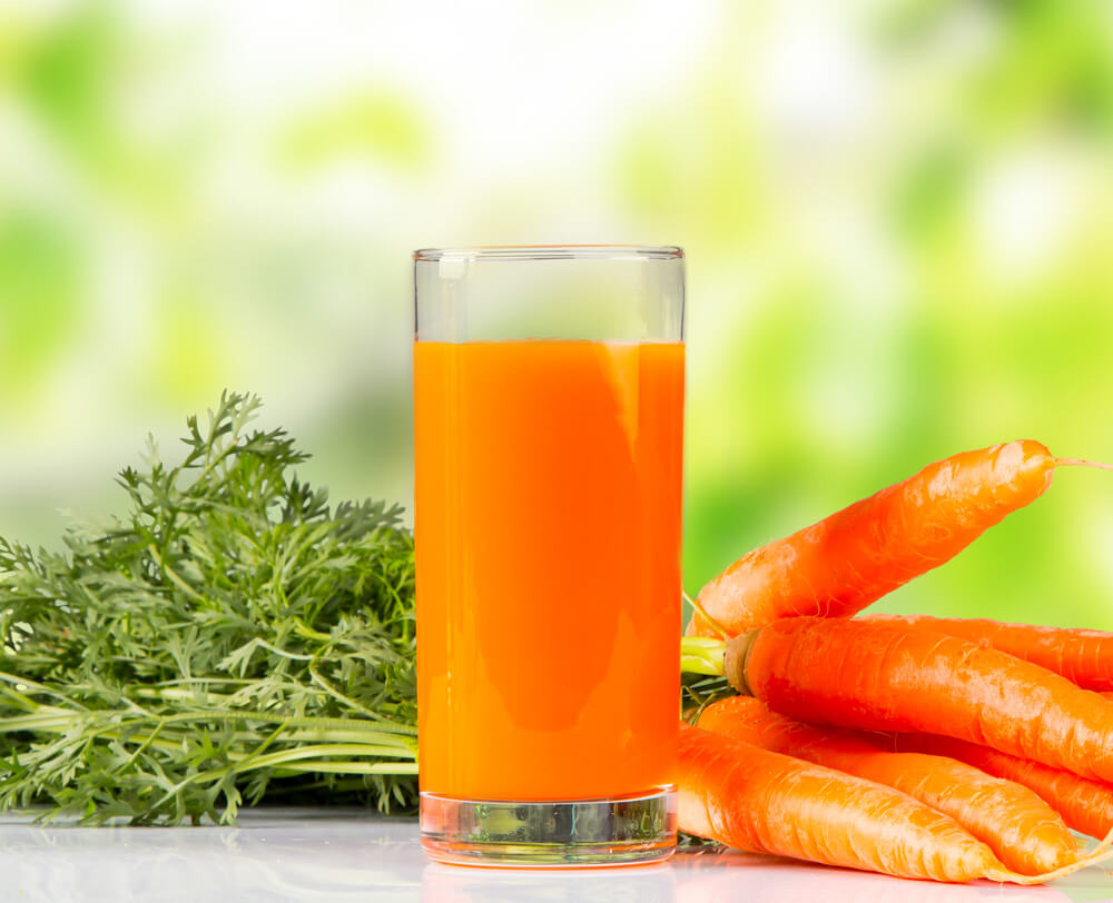 Organic Carrot Juice: Beta-Carotene and Other Nutrients Without Chemical Fertilizers